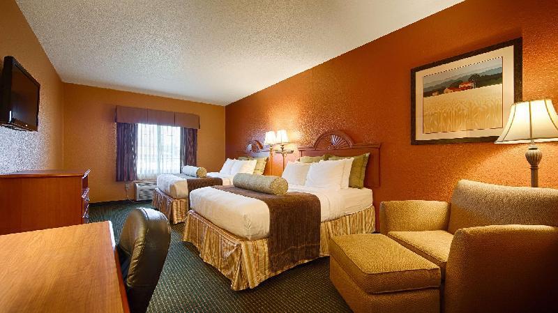 Best Western Plus Pioneer Inn & Suites - image 5