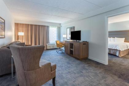 Hampton Inn Groton/Mystic - image 12