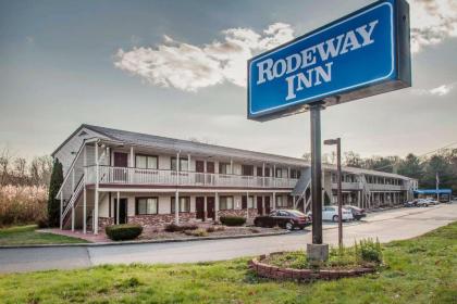 Rodeway Inn Groton - image 7