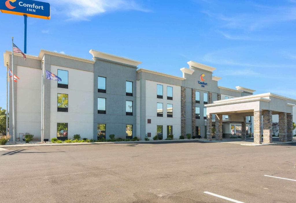 Comfort Inn Grove City - main image