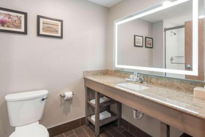 Comfort Inn Grove City - image 10