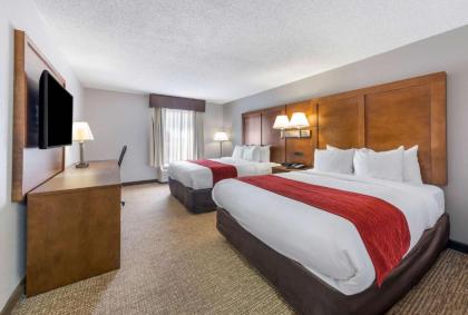 Comfort Inn Grove City - image 13