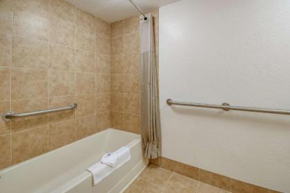 Motel 6-Grove City OH - image 4