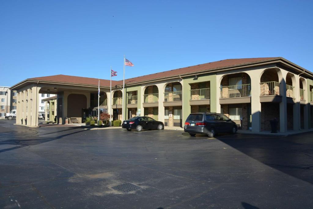 Best Western Executive Inn - main image