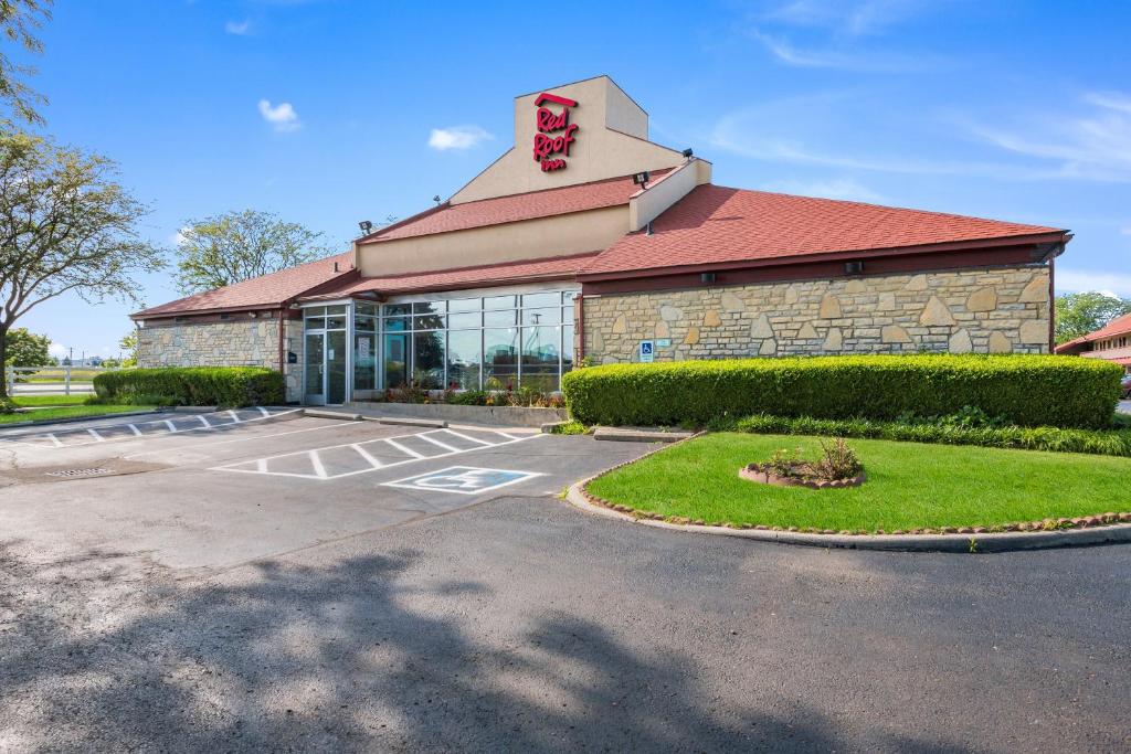 Red Roof Inn Columbus - Grove City - image 4