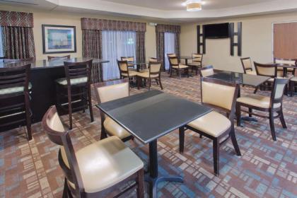 La Quinta by Wyndham Columbus - Grove City - image 13