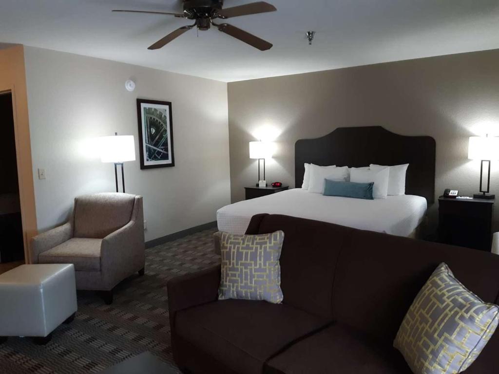 Best Western TimberRidge Inn - image 3