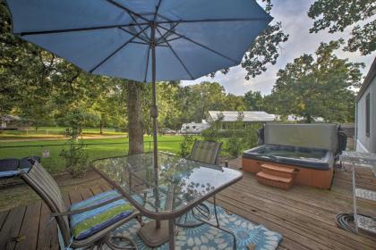 Private 1-Acre Grove Home with Hot Tub by Grand Lake! - image 1