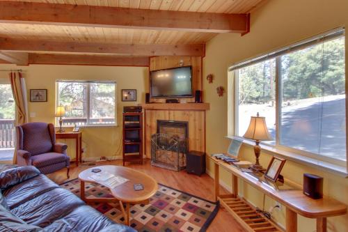 Mountainview Chalet (02/149) - main image