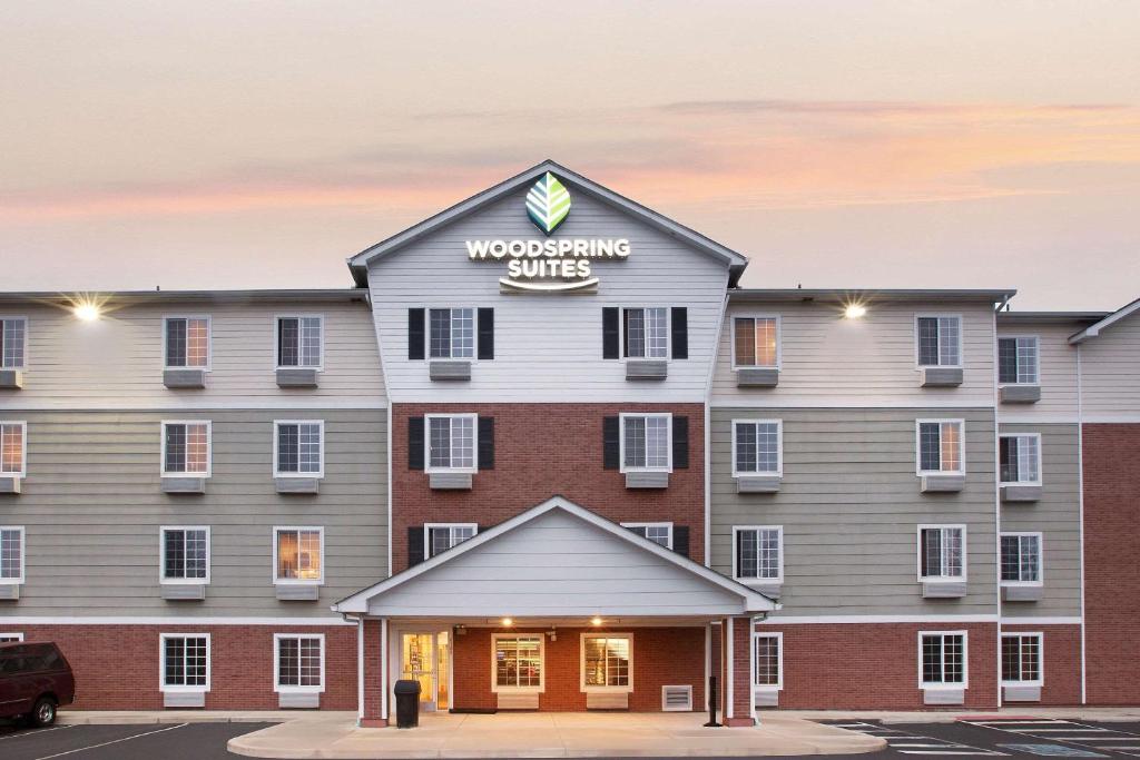 WoodSpring Suites Columbus Southeast - image 3