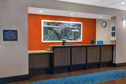 Hampton Inn & Suites Augusta West - image 9