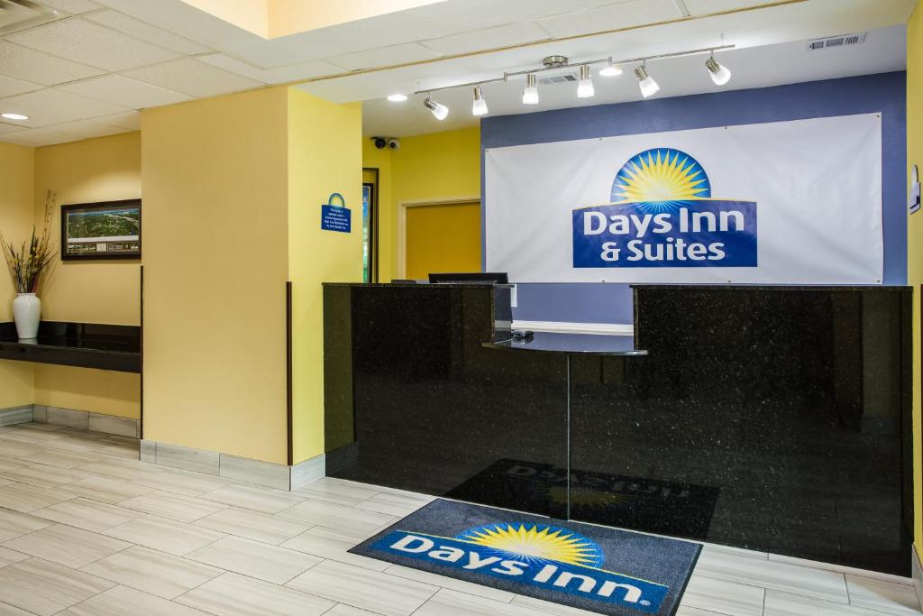 Days Inn & Suites by Wyndham Augusta Near Fort Gordon - image 7