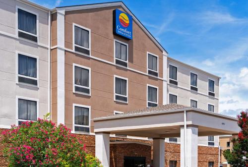 Comfort Inn & Suites - Fort Gordon - image 3