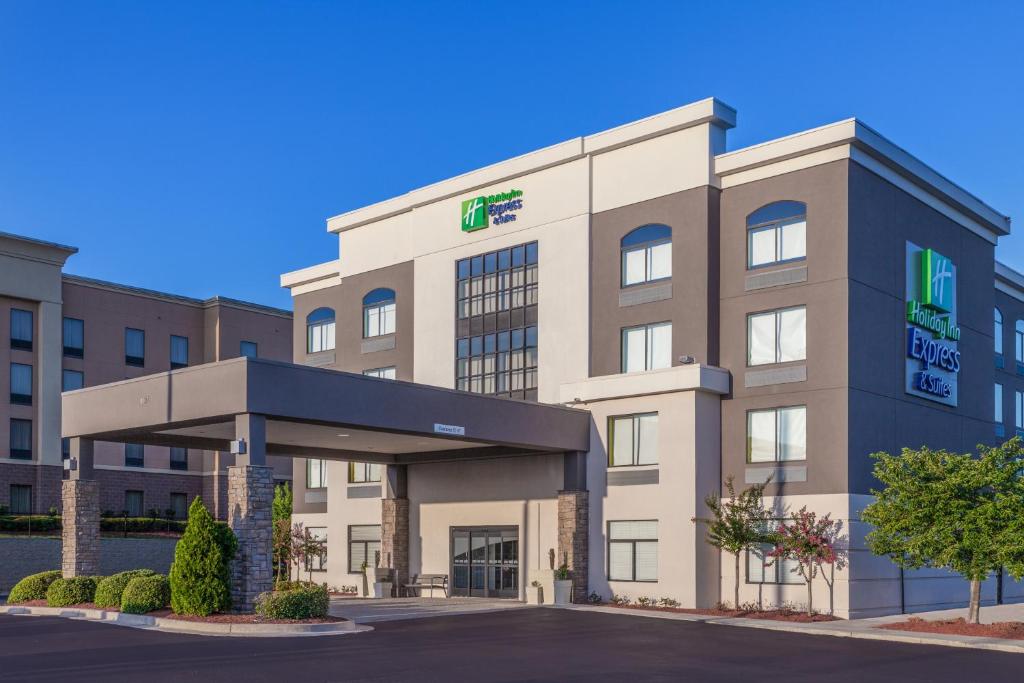 Holiday Inn Express & Suites Augusta West - Ft Gordon Area an IHG Hotel - image 4