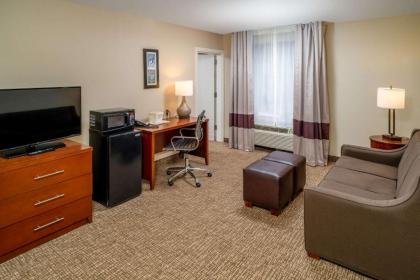 Comfort Inn & Suites Grundy - image 12