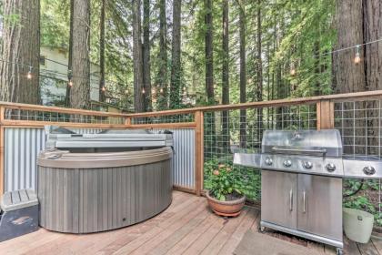 Redwoods Treehouse Across From the Russian River! - image 11