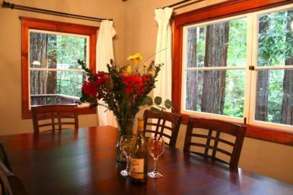 Little Red House! Redwoods! Hot Tub! BBQ! Fast WiFi!! Multiple Decks!! Near Golf Course!! Dog Friendly! - image 14