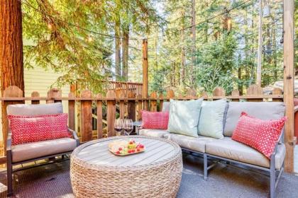 Redwood Retreat! Redwoods! Walk to River!! Hot Tub!! BBQ! Central Air!! - image 6