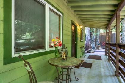 Vino Velo Retreat! Redwoods! Hot Tub!! Fire Table!! BBQ!! Game Room!! Fast WiFi!! Dog Friendly!! - image 9