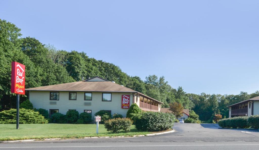 Red Roof Inn PLUS+ & Suites Guilford - main image