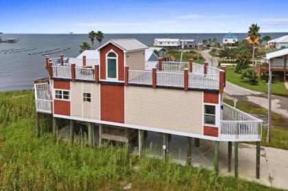 Boathouse Home