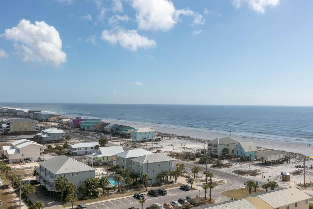 Sanibel Condominiums - image 4