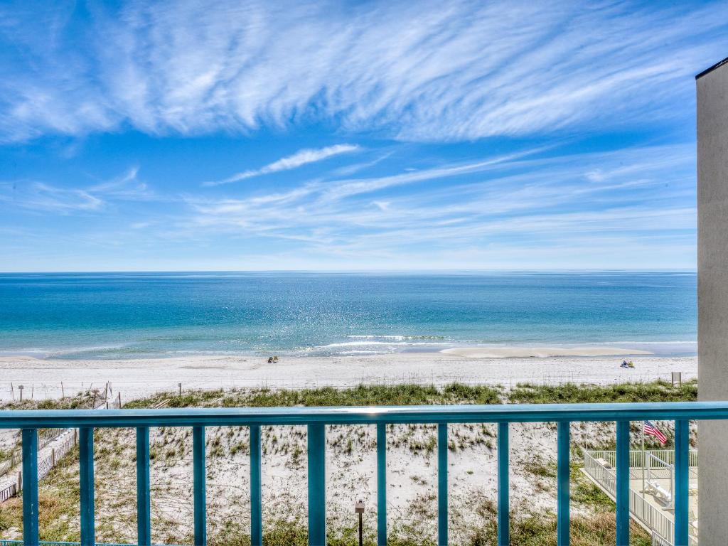 Surf Side Shores 1506 by Bender Vacation Rentals - image 4