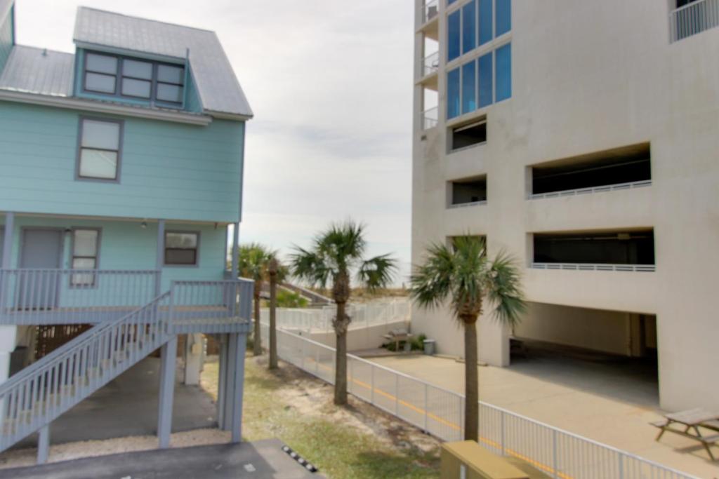 Ocean Reef Condos - image 2