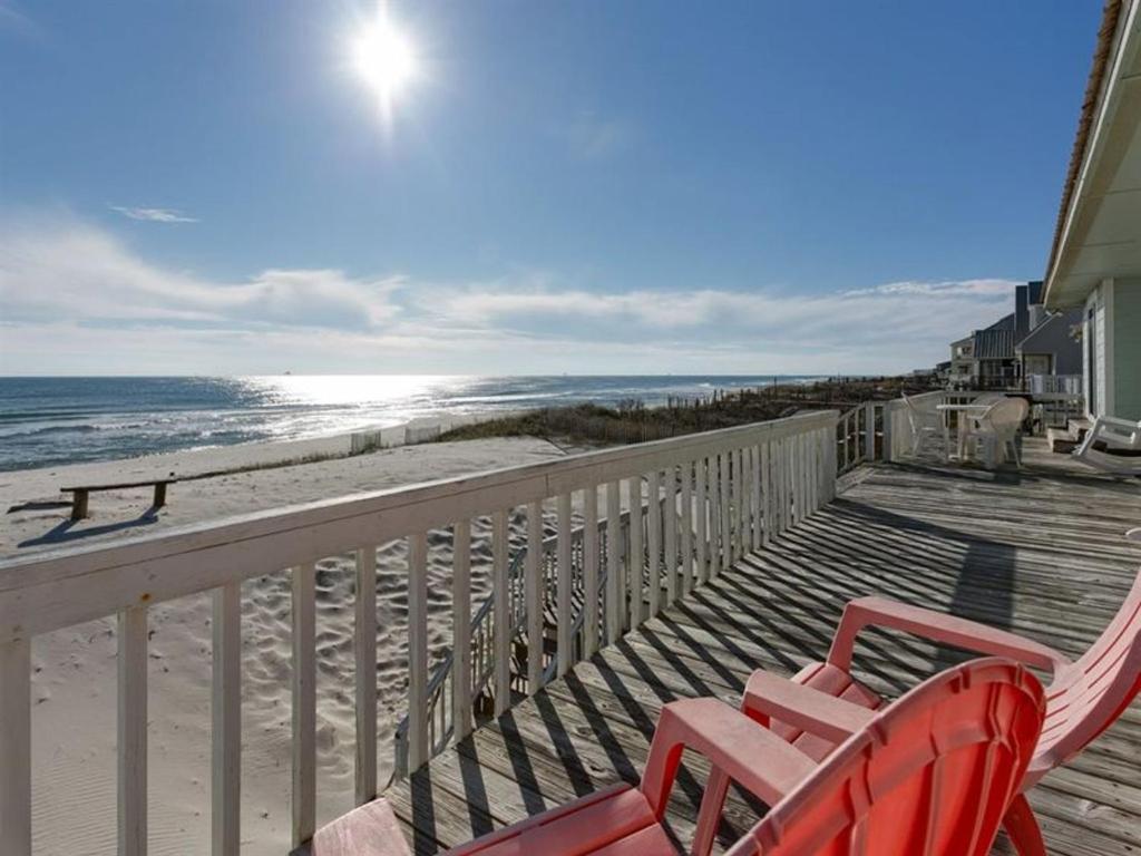 Barefoot Beach by Meyer Vacation Rentals - main image