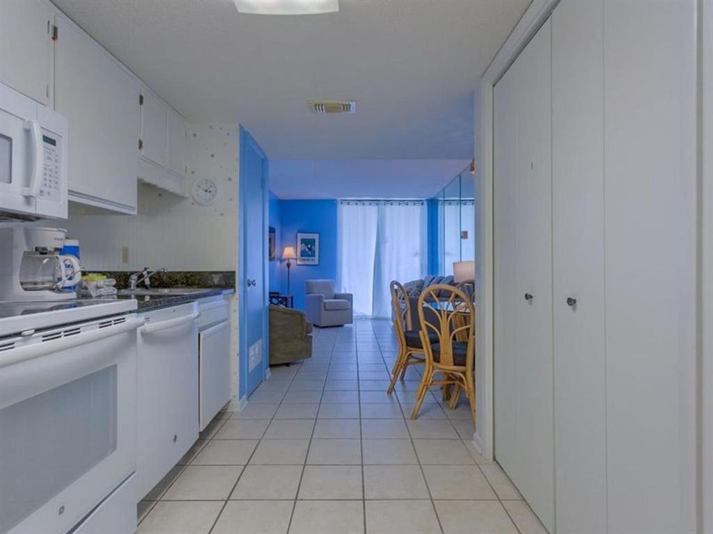 Gulf Shores Surf & Racquet 406B by Meyer Vacation Rentals - image 3