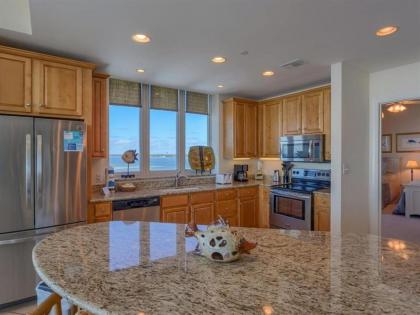 Lagoon Tower 1001 by Meyer Vacation Rentals - image 5