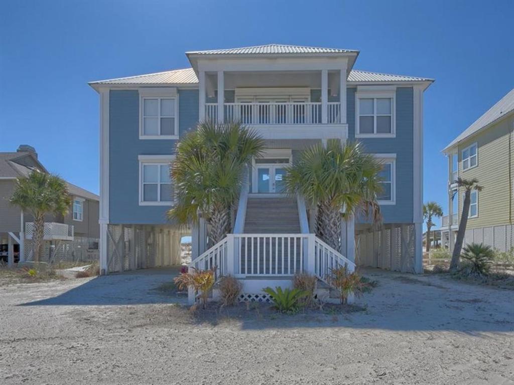 Seahorse Sands by Meyer Vacation Rentals - main image