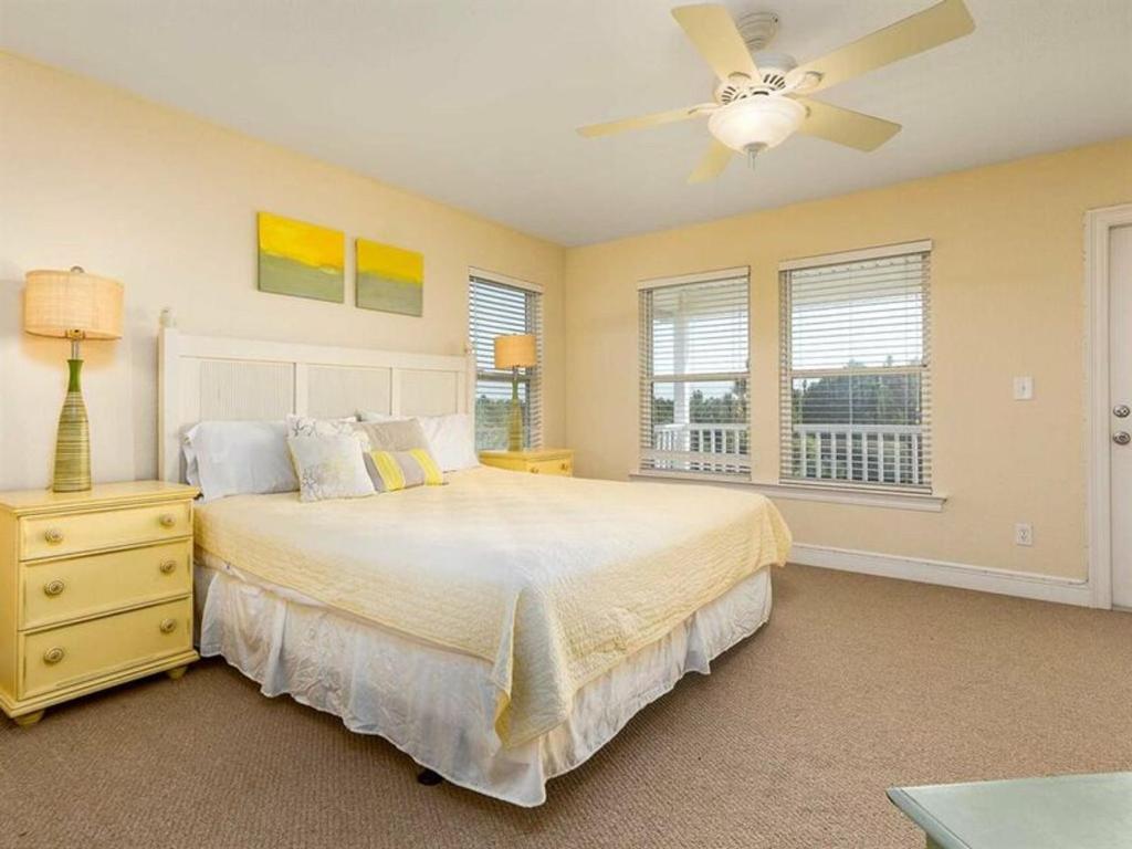 Mellow Yellow by Meyer Vacation Rentals - image 2