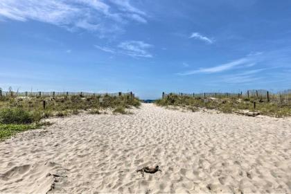 Beachfront Gulf Shores Condo with Pool Access! - image 14