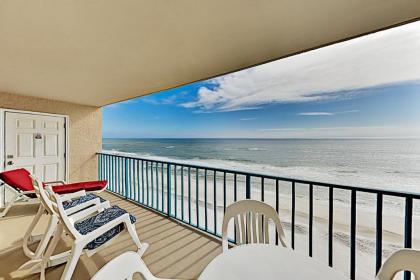 Epic Views & Beachfront Pools at Gulf-Front Escape condo