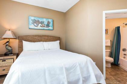 Crystal Shores West 108 by Meyer Vacation Rentals - image 15