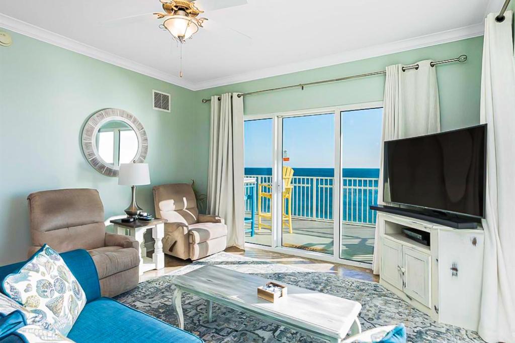 Crystal Shores West 108 by Meyer Vacation Rentals - image 2