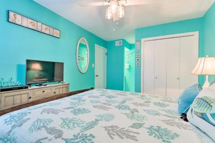 Vivid Escape in Gulf Shores - Walk to Beach! - image 16