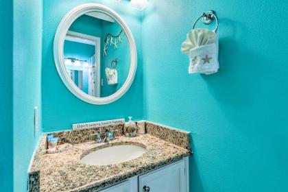 Vivid Escape in Gulf Shores - Walk to Beach! - image 18