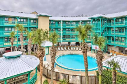 Vivid Escape in Gulf Shores - Walk to Beach! - image 3