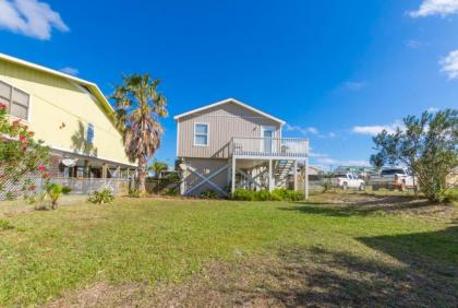 Seaside Cottage Close to The Beach - image 4