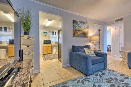 Coastal Gulf Shores Condo - 1 Block to Beach! - image 11