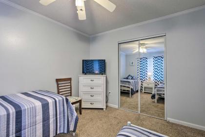 Coastal Gulf Shores Condo - 1 Block to Beach! - image 18