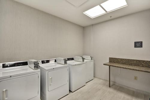 Hilton Garden Inn Gulfport - Biloxi Airport - image 4