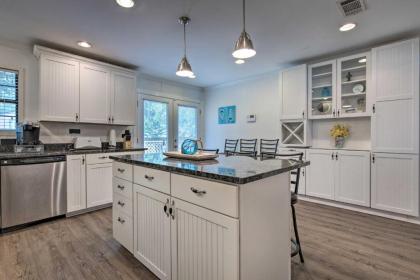 Gulfport Bungalow by Jones Park and Beach Access! - image 2