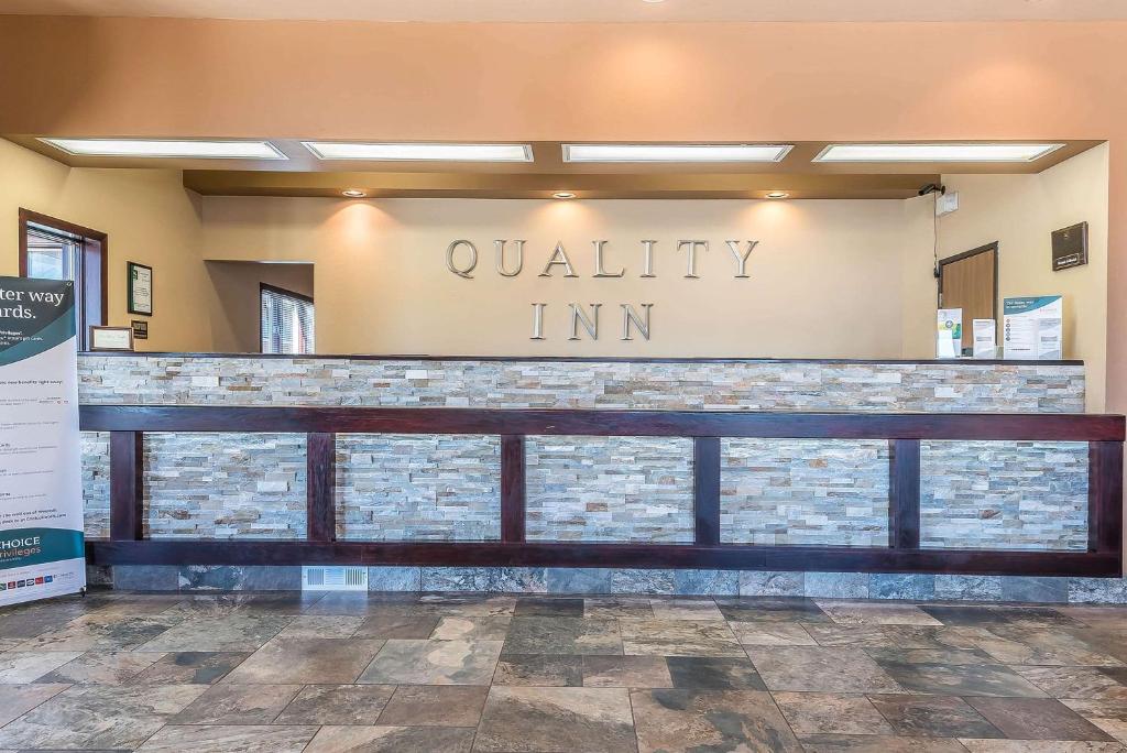 Quality Inn Near Western State Colorado University - image 3