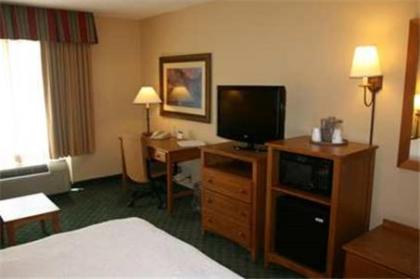 Hampton Inn Guntersville - image 7