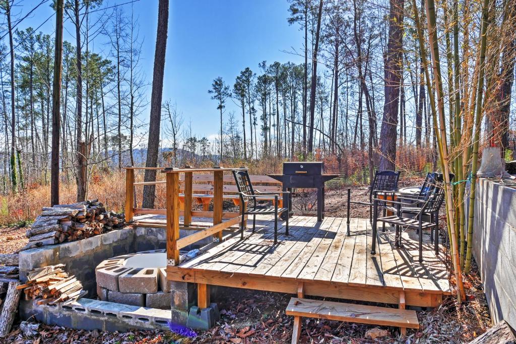 Paradise Cove Cabin with Boathouse and Dock - image 3