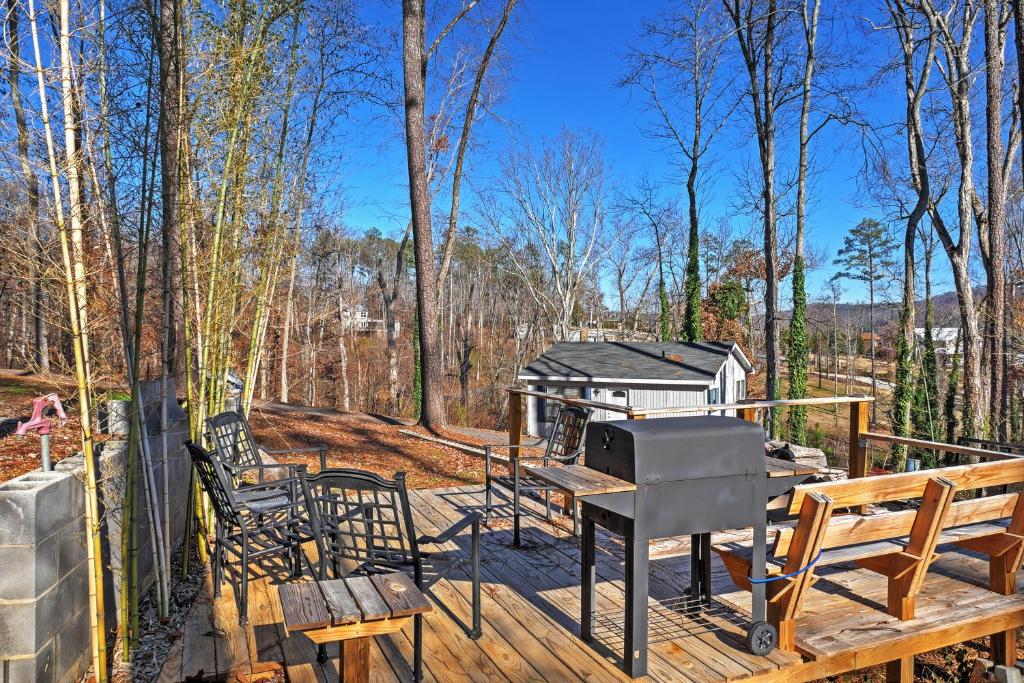 Paradise Cove Cabin with Boathouse and Dock - image 6