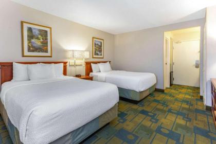 La Quinta by Wyndham Chicago Gurnee - image 13